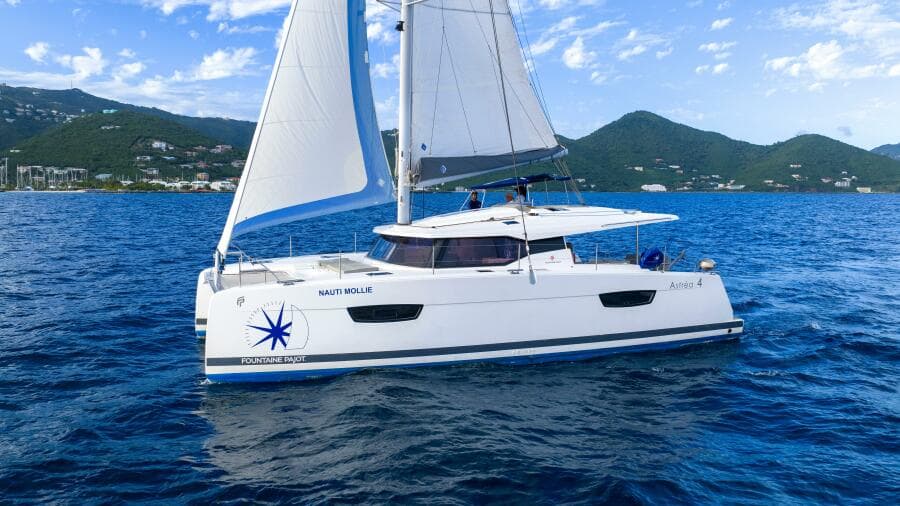 2020 Fountaine Pajot Astrea 42