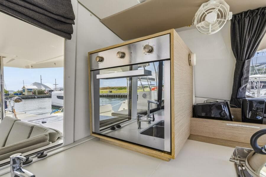 2020 Fountaine Pajot Astrea 42