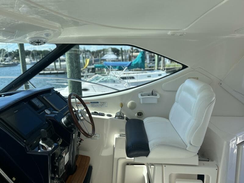2008 Tiara Yachts 3500 Sovran