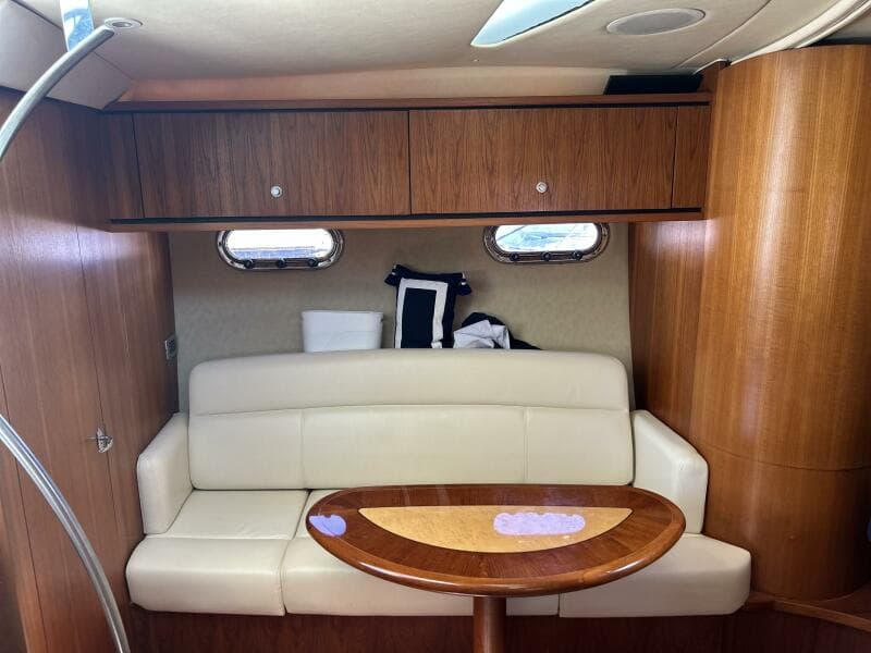 2008 Tiara Yachts 3500 Sovran