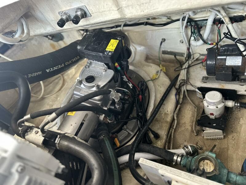 2008 Tiara Yachts 3500 Sovran