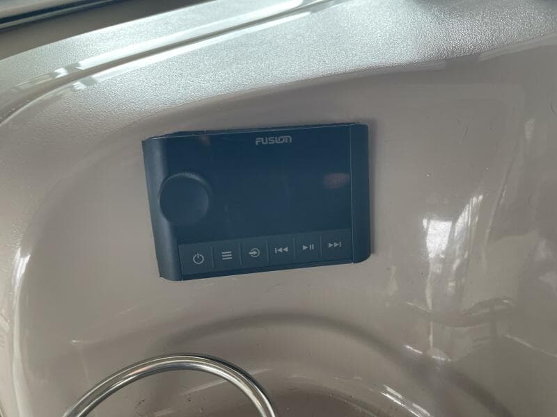 2001 Sea Ray 380 Sundancer