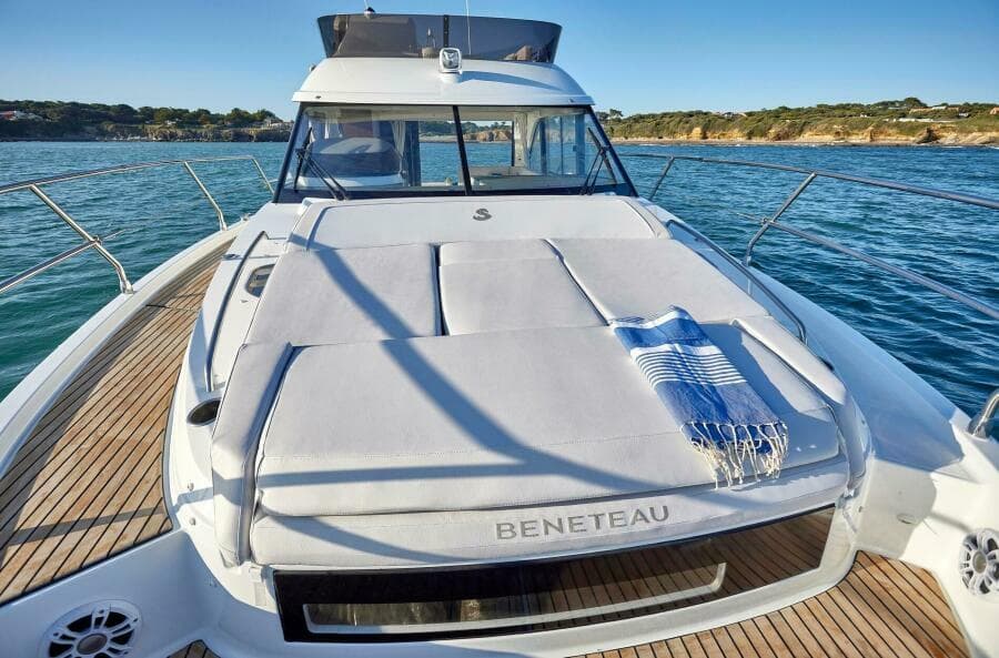 2027 Beneteau Antares 12 Fly