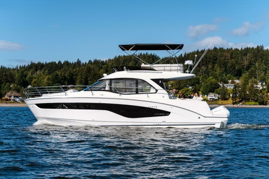 2027 Beneteau Antares 12 Fly