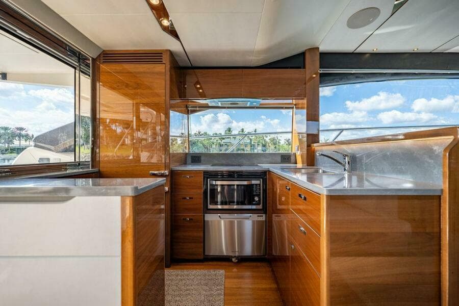 Princess 65 - Galley