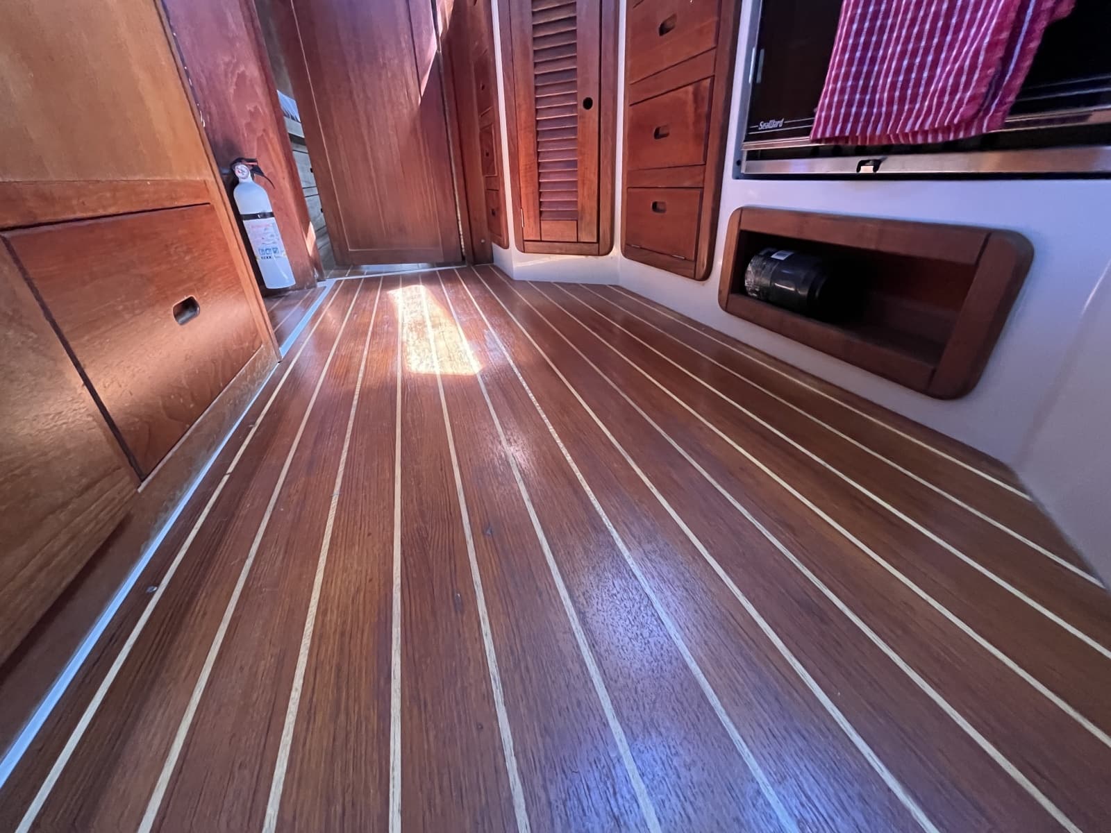 1990 Catalina 42 - Photo 17