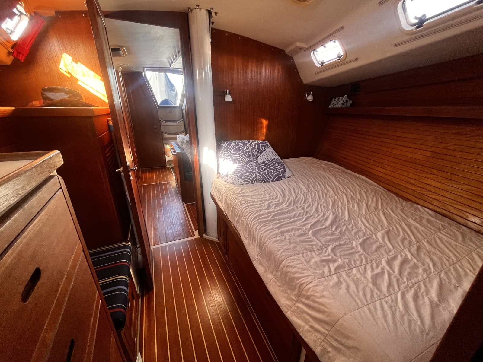 1990 Catalina 42 - Photo 6