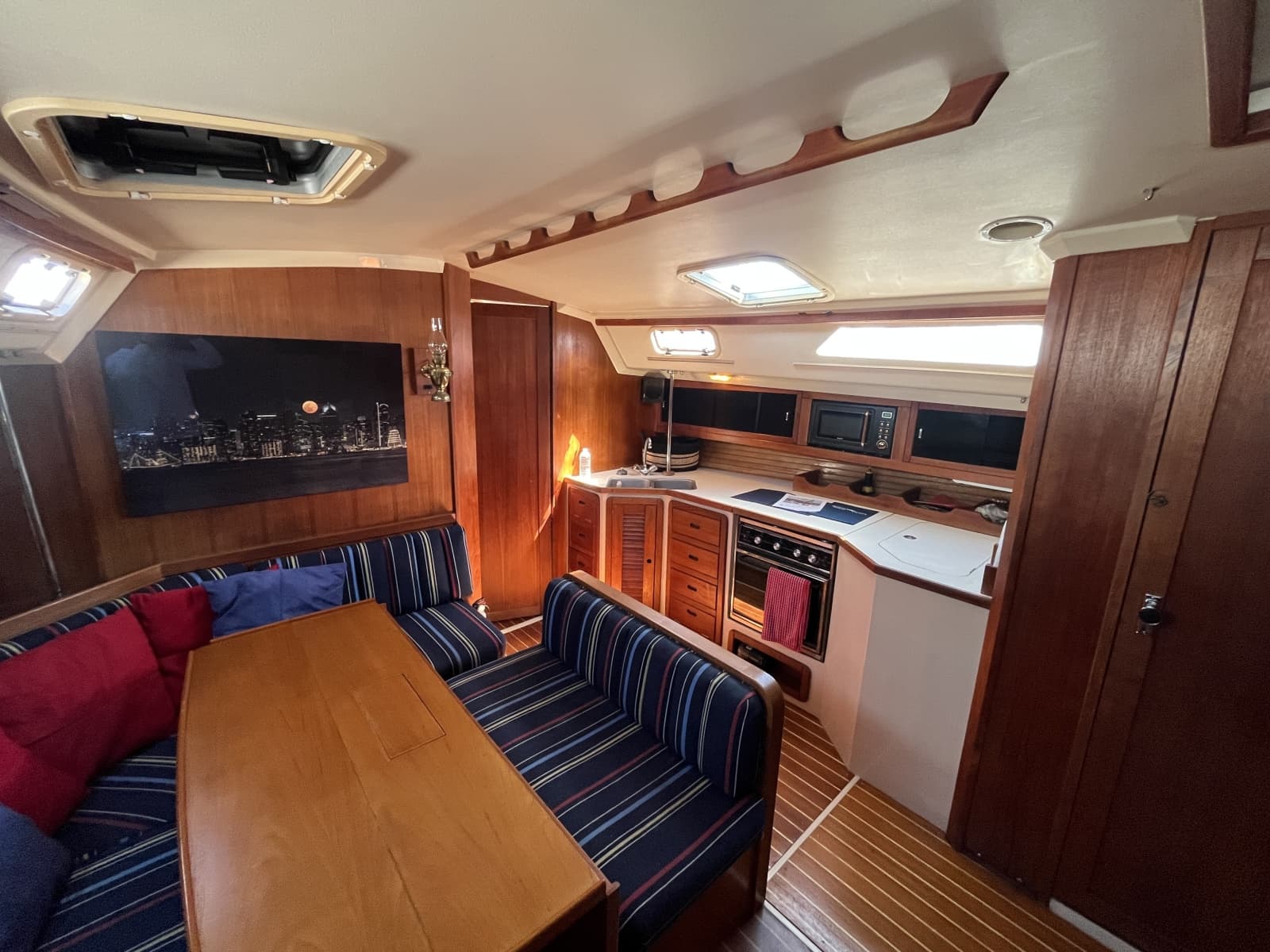 1990 Catalina 42 - Photo 16