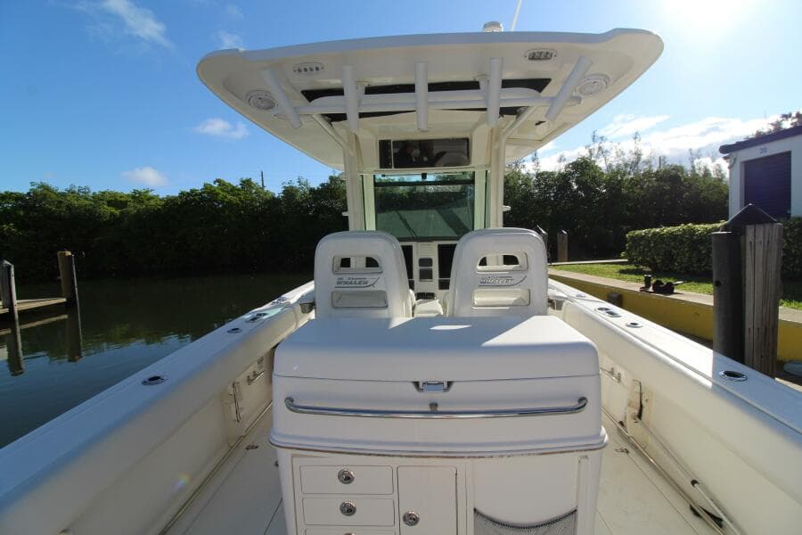 2015 Boston Whaler 320 Outrage