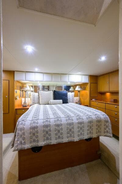 2001 Ocean Yachts 56 Super Sport