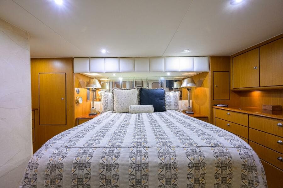 2001 Ocean Yachts 56 Super Sport