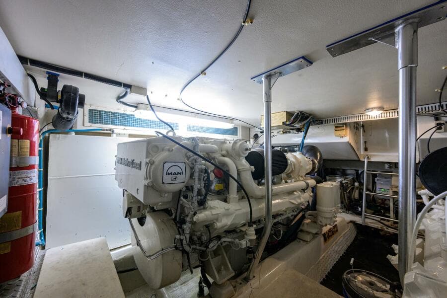 2001 Ocean Yachts 56 Super Sport