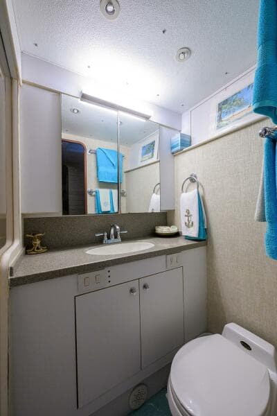 2001 Ocean Yachts 56 Super Sport