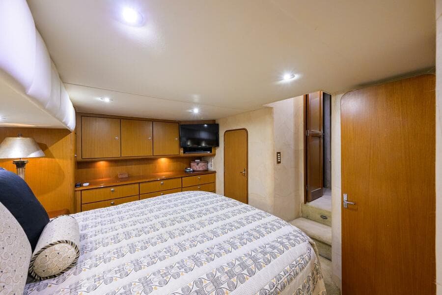 2001 Ocean Yachts 56 Super Sport