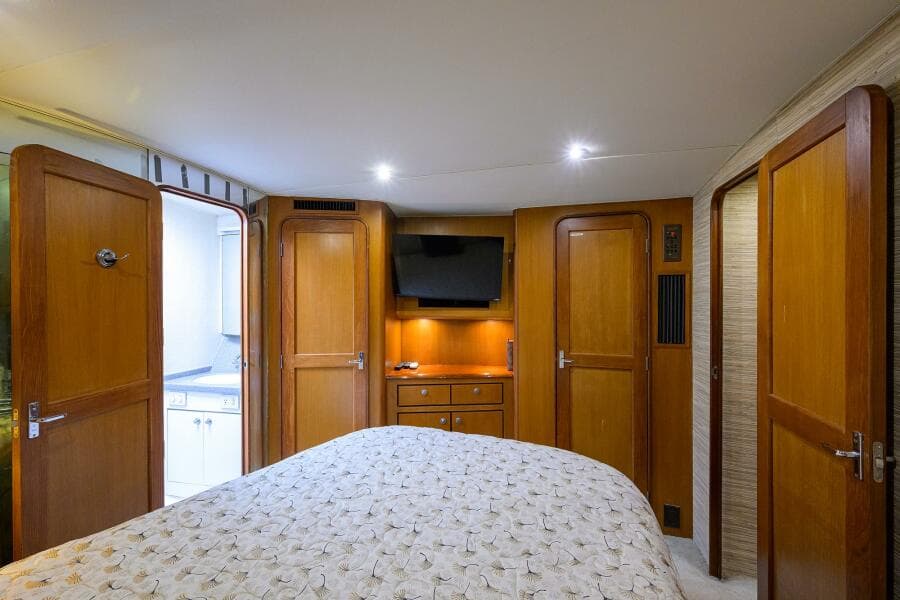 2001 Ocean Yachts 56 Super Sport