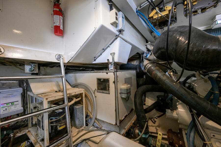 2001 Ocean Yachts 56 Super Sport