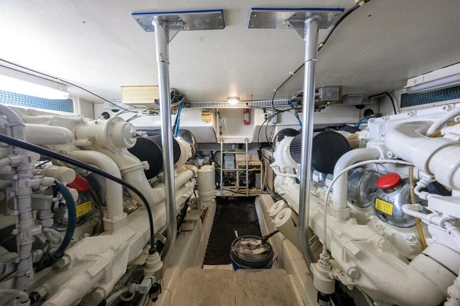 2001 Ocean Yachts 56 Super Sport