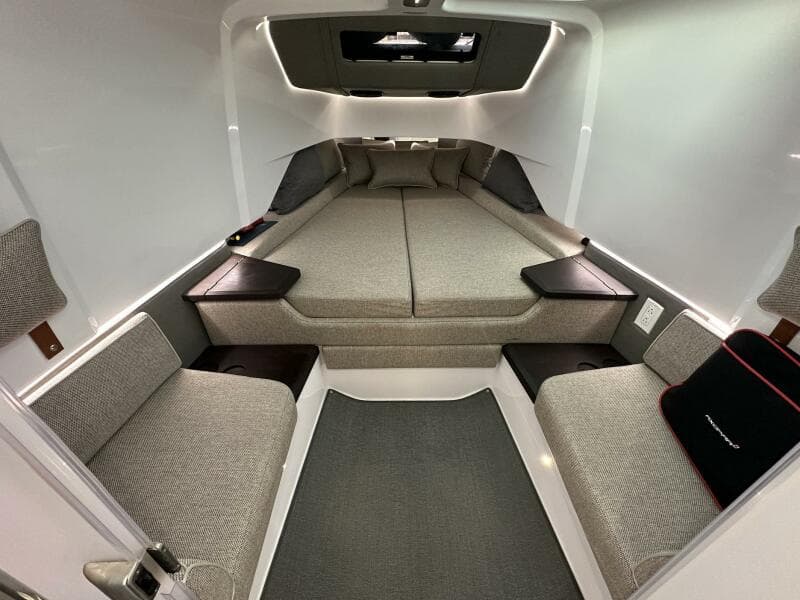 2024 Axopar 37 Sun Top