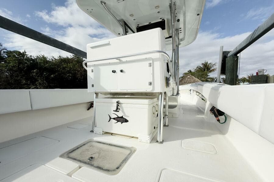 2007 Invincible 33 Open