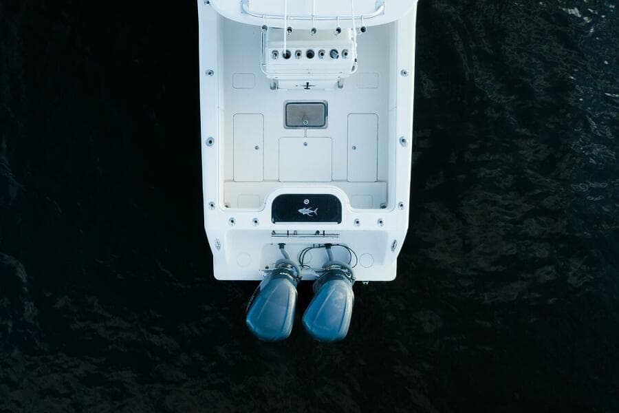 2007 Invincible 33 Open