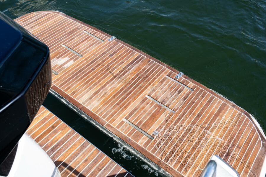 Beneteau 40 - Tis the Seasun - Transom