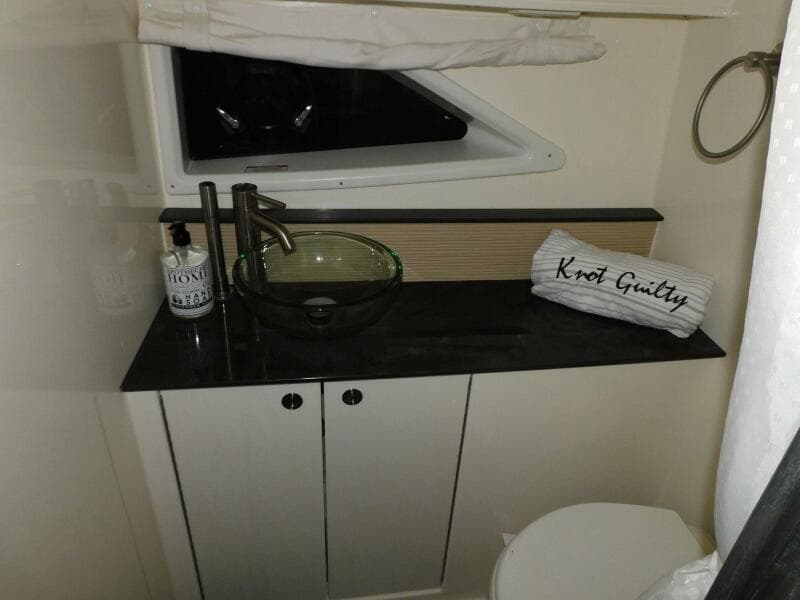 2018 Sea Ray Sundancer 320