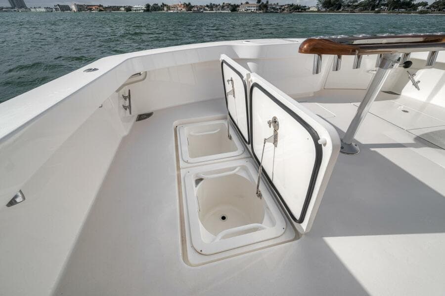 2015 Viking 52 Sport Coupe