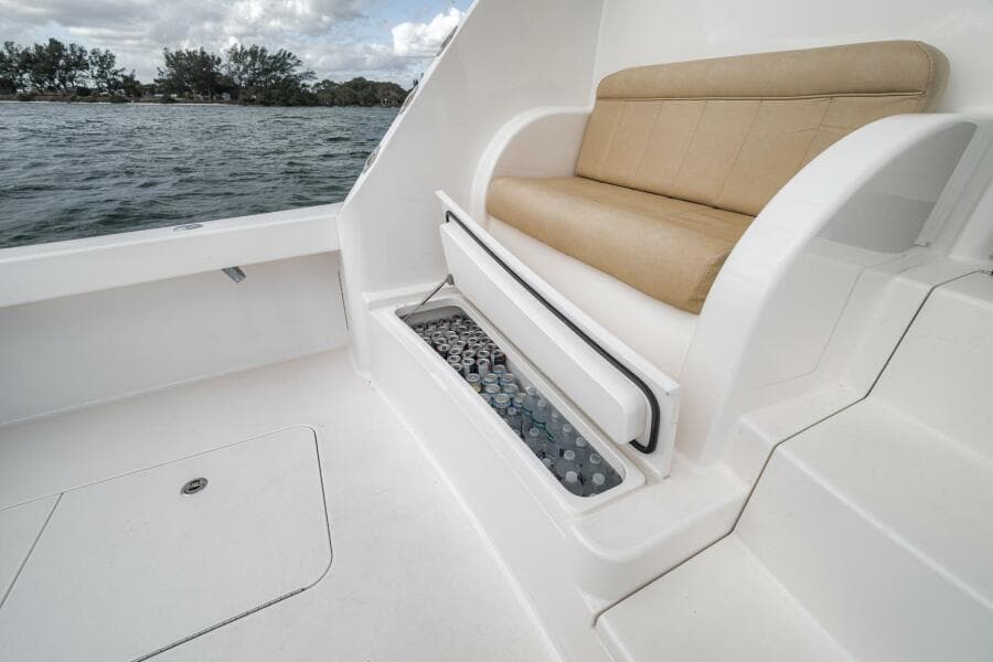 2015 Viking 52 Sport Coupe