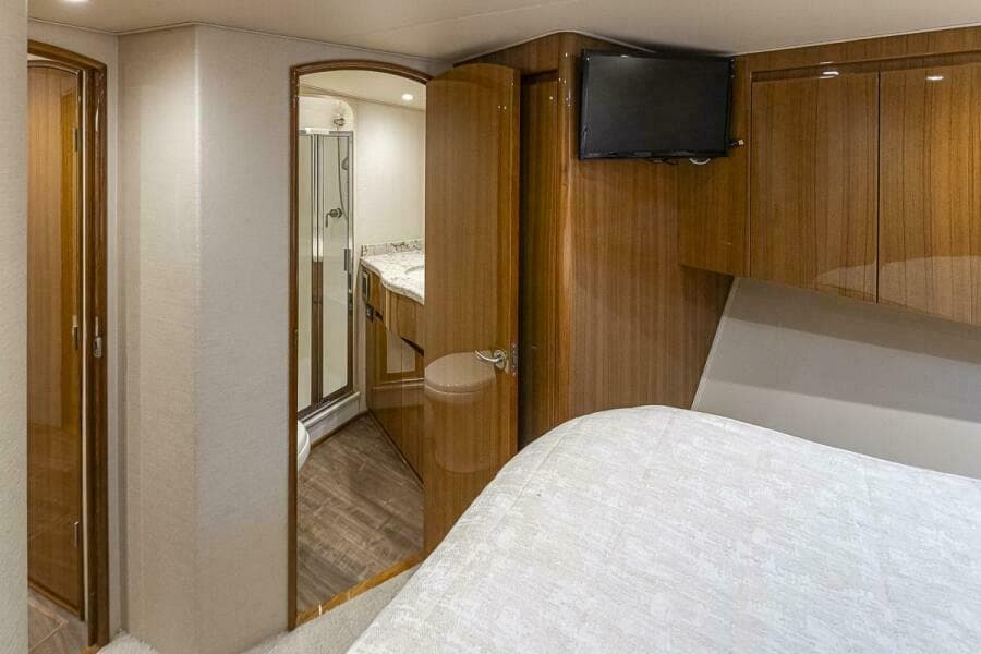 2015 Viking 52 Sport Coupe