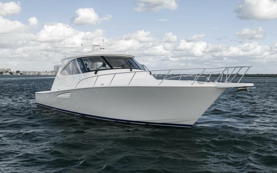 2015 Viking 52 Sport Coupe