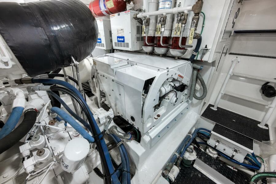 2015 Viking 52 Sport Coupe