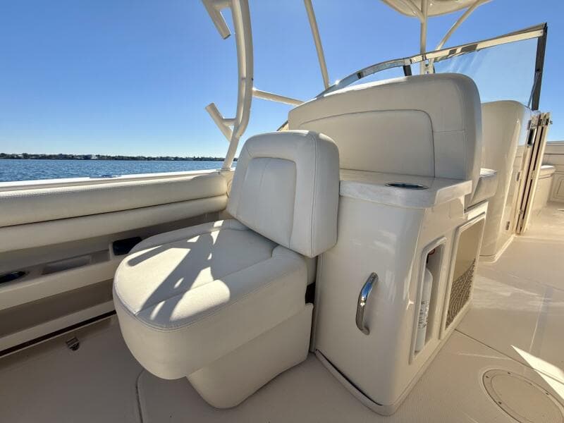 2016 Grady-White 307 Freedom