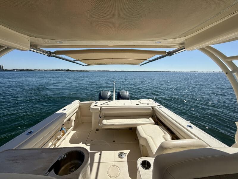 2016 Grady-White 307 Freedom