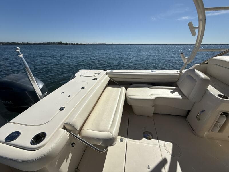 2016 Grady-White 307 Freedom