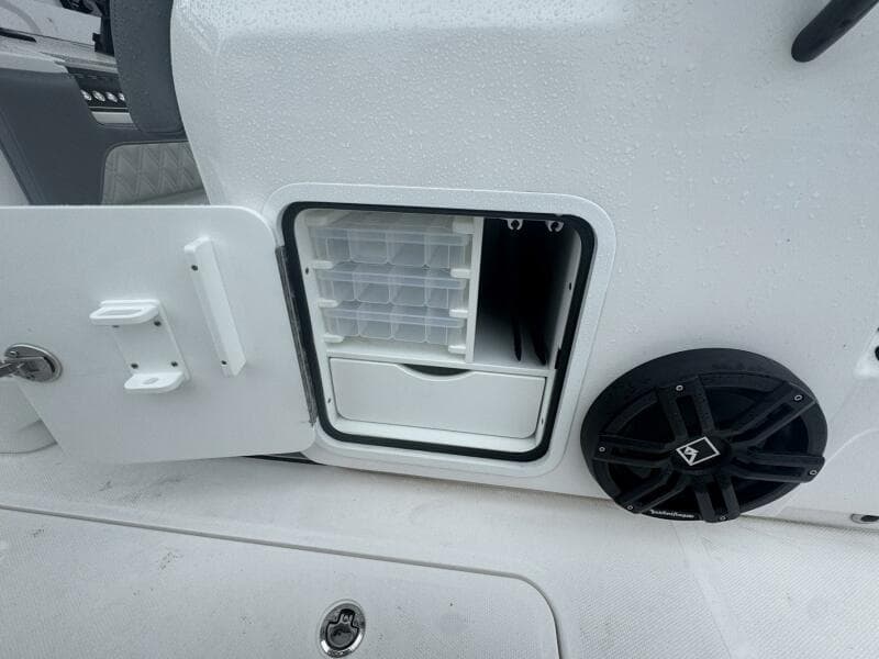 2025 Invincible 35 Catamaran