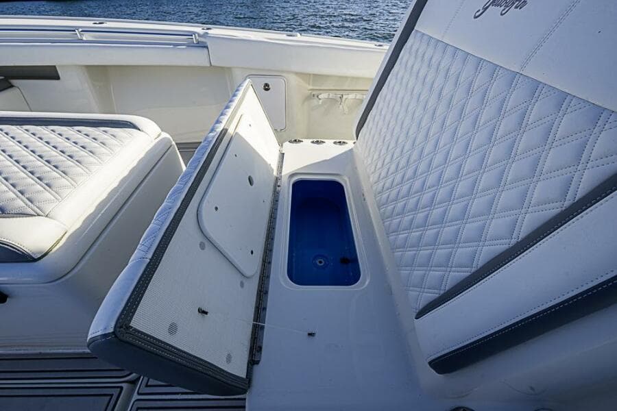 2011 Yellowfin 39 Offshore