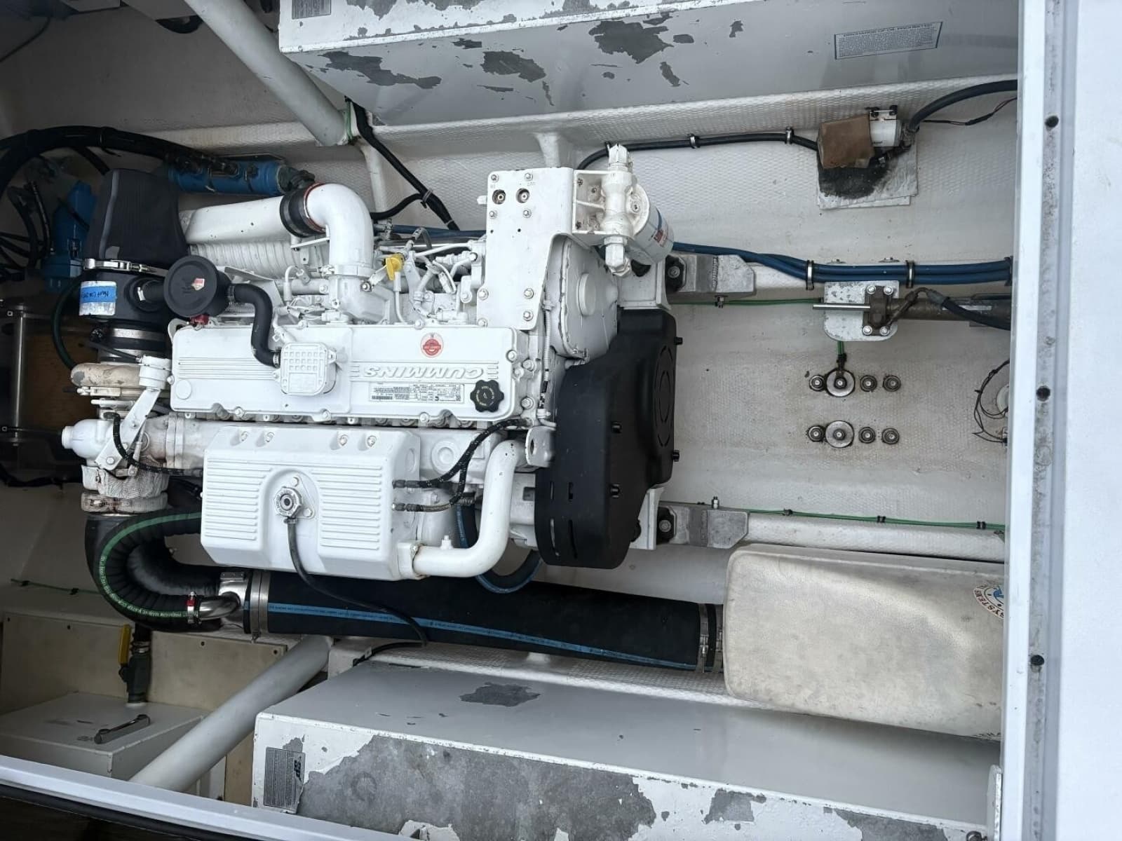 2015 OceanPro 35 - Photo 18