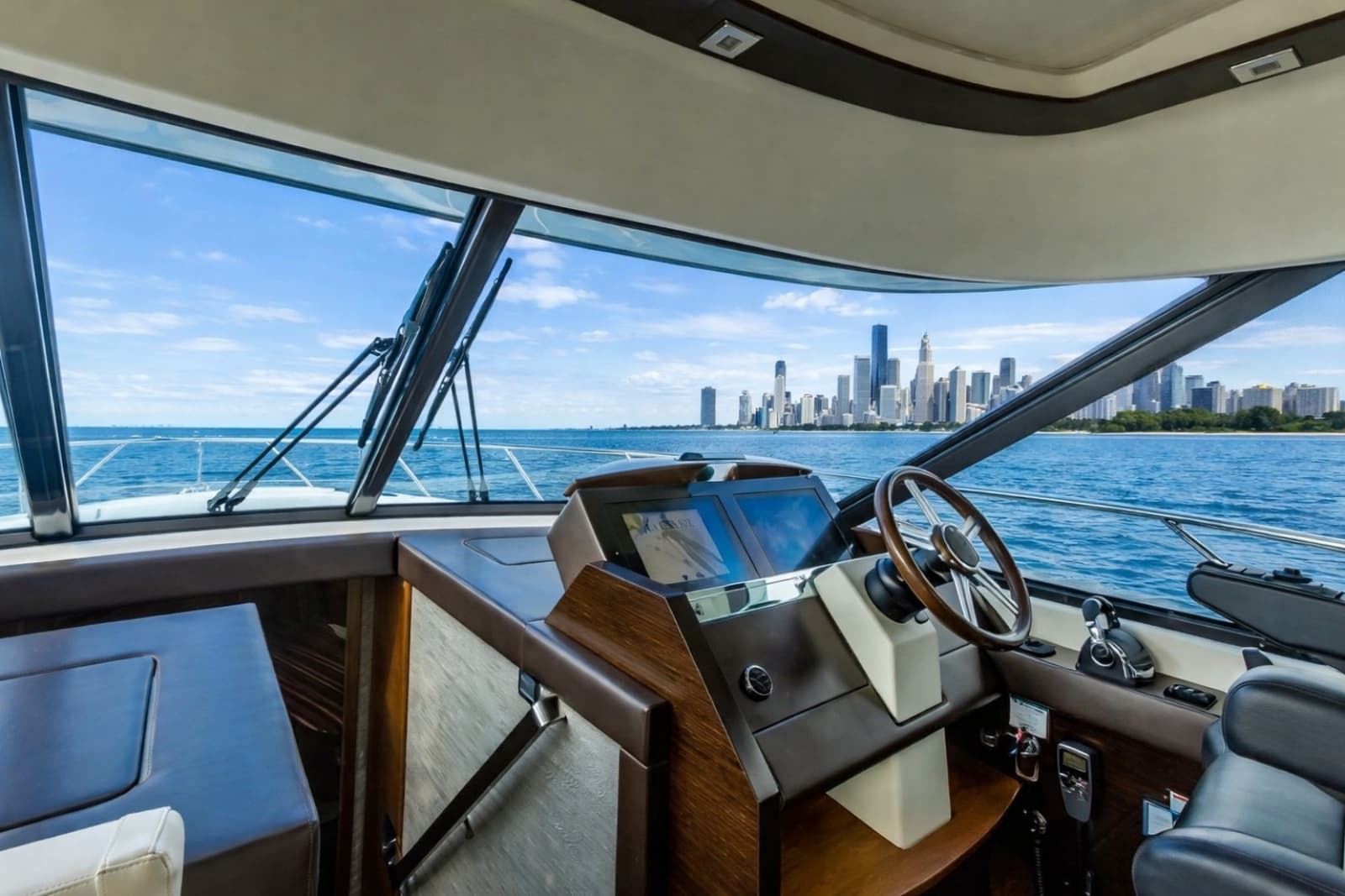 2014 Tiara Yachts 50 Coupe - Photo 20