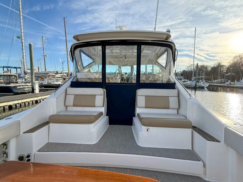 2013 Tiara Yachts 3600 Coronet