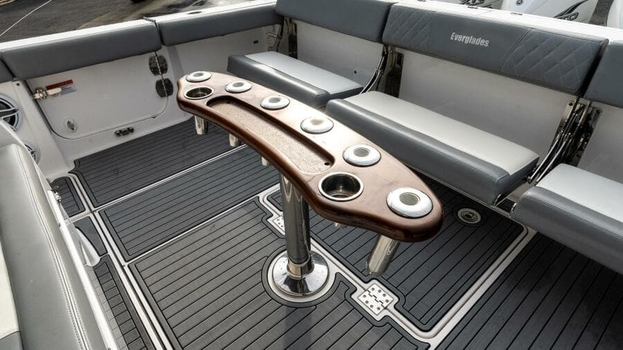 2023 Everglades 455 Center Console