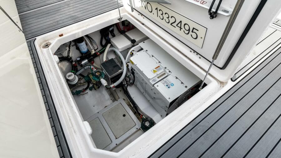 2023 Everglades 455 Center Console