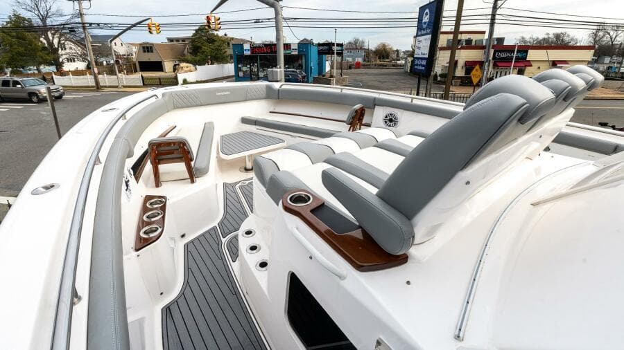 2023 Everglades 455 Center Console