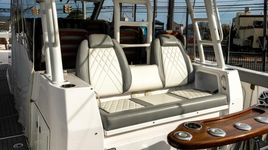 2023 Everglades 455 Center Console