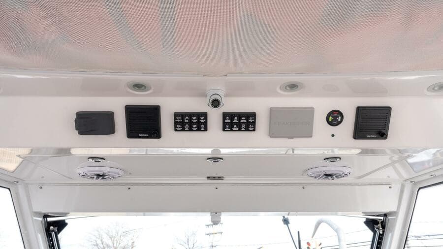 2023 Everglades 455 Center Console