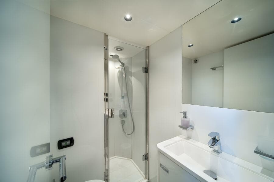 Princess 80 -Maravi Crew