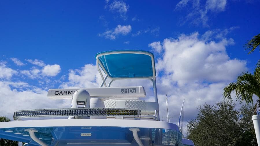 2024 Invincible 43 Open