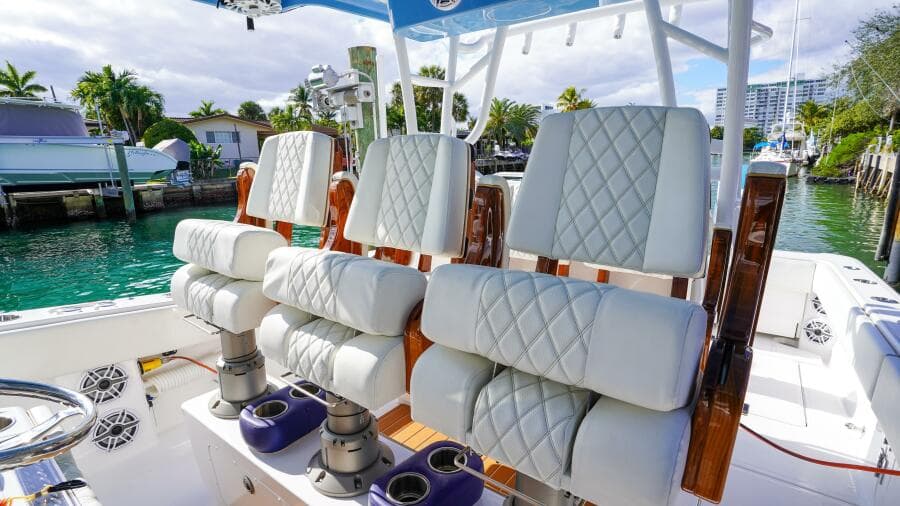 2024 Invincible 43 Open