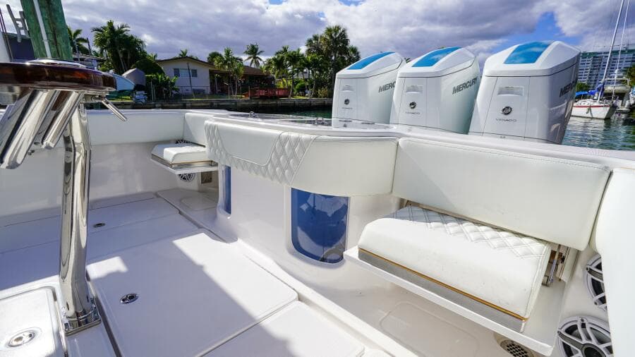 2024 Invincible 43 Open