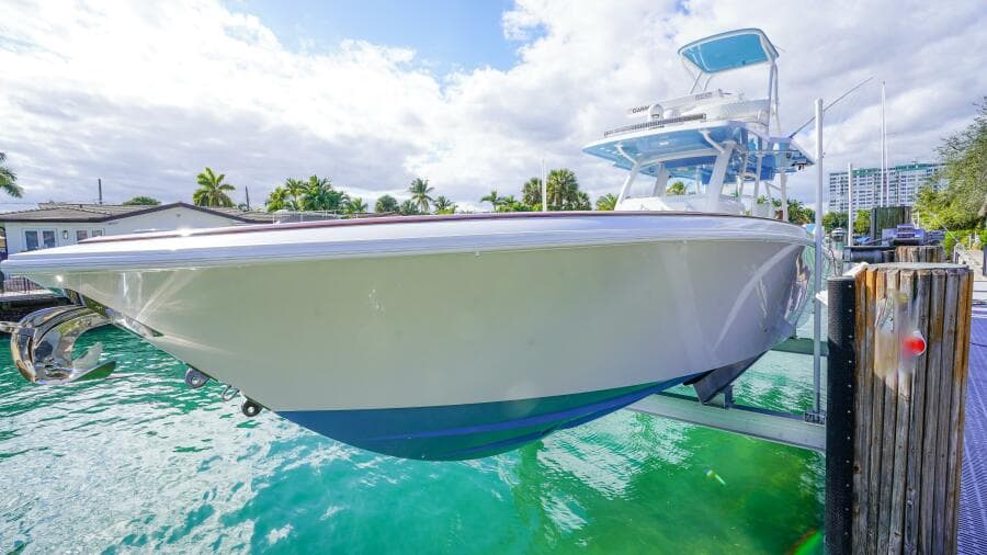 2024 Invincible 43 Open