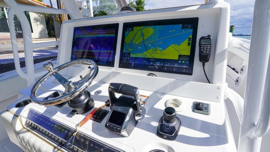 2024 Invincible 43 Open